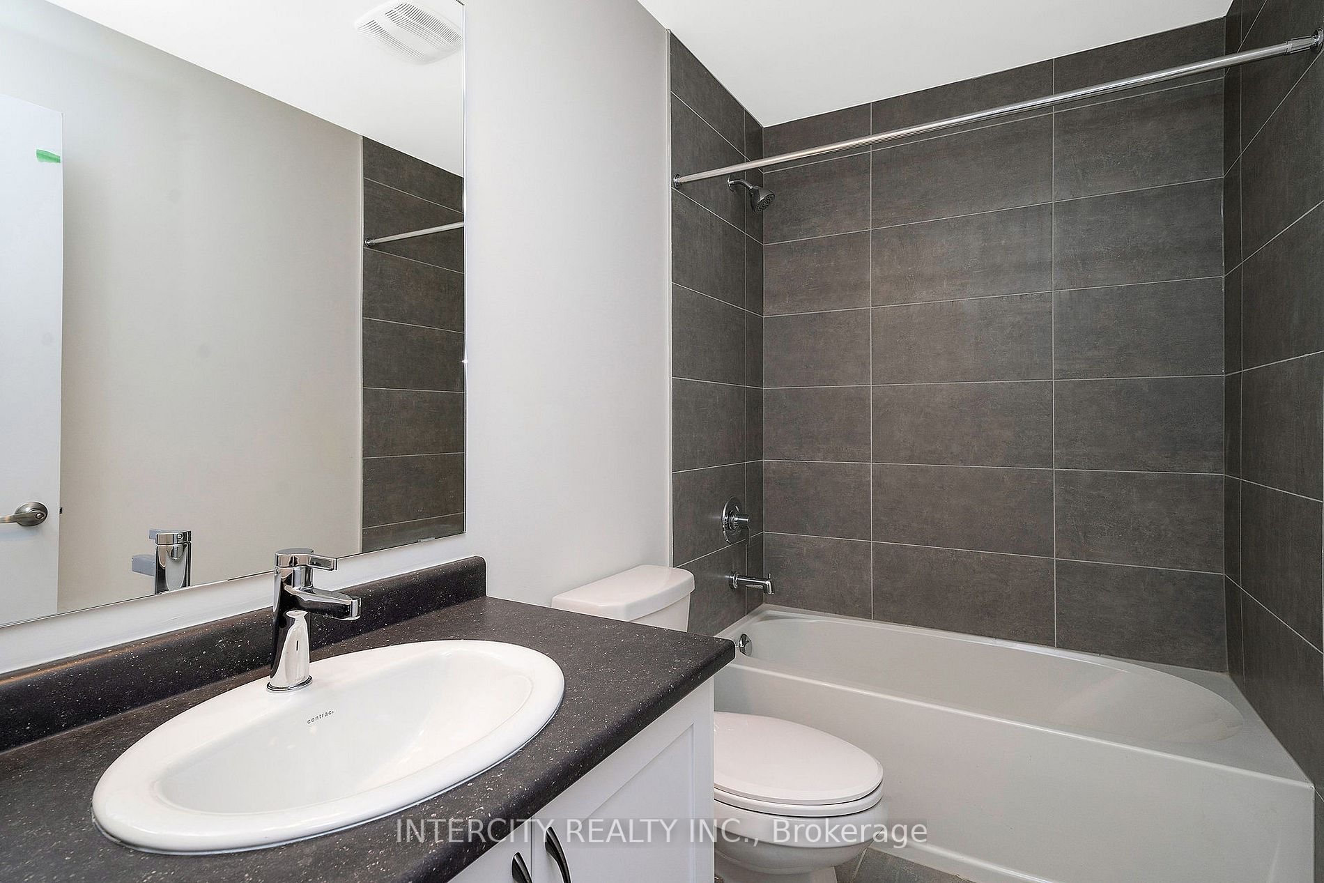 Listing W5921128 - Large Photo # 7