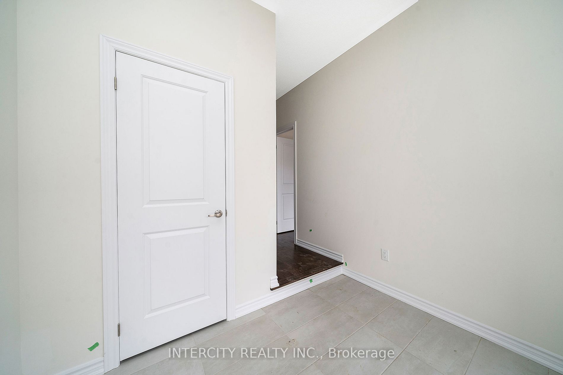 Listing W5921128 - Large Photo # 4