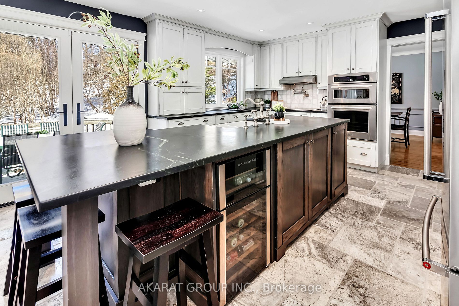 217 North Shore Blvd E