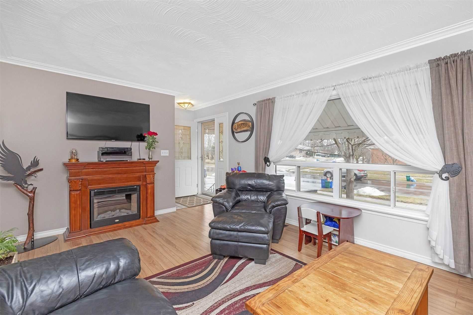 163 Prince Charles Dr