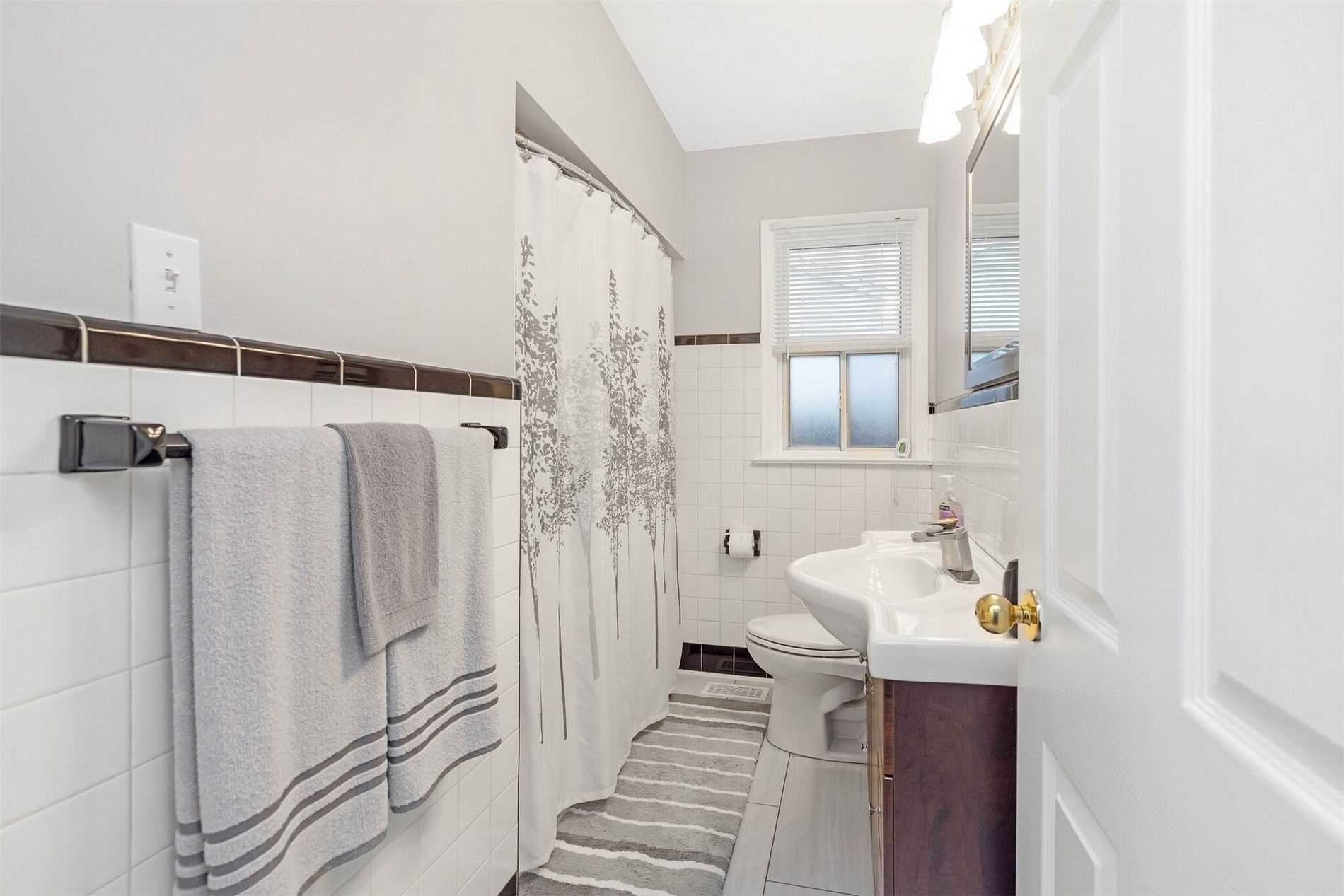 163 Prince Charles Dr