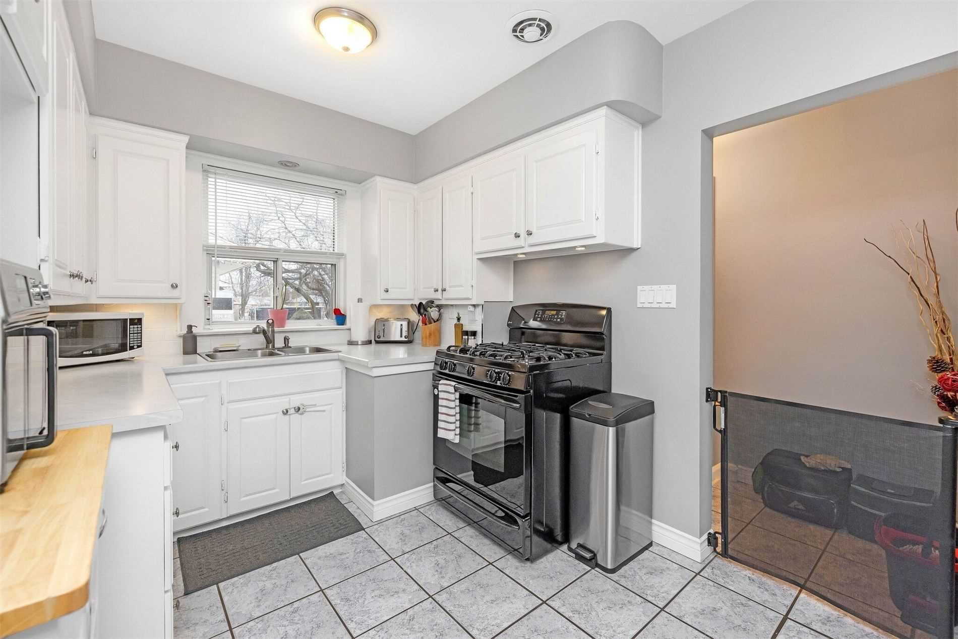 163 Prince Charles Dr