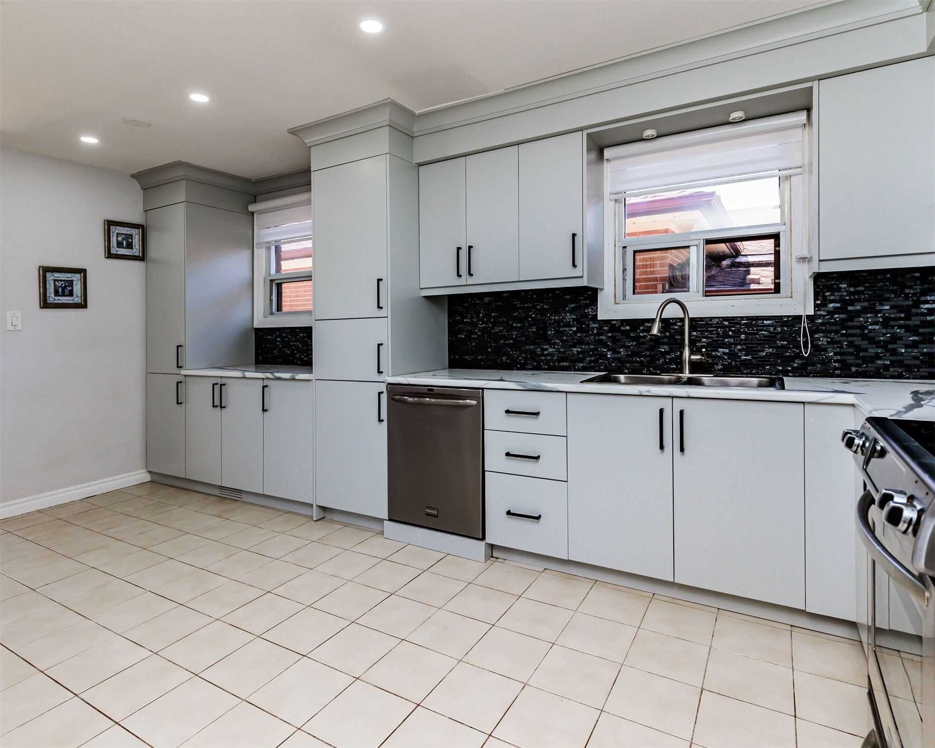 Listing W5922069 - Large Photo # 7