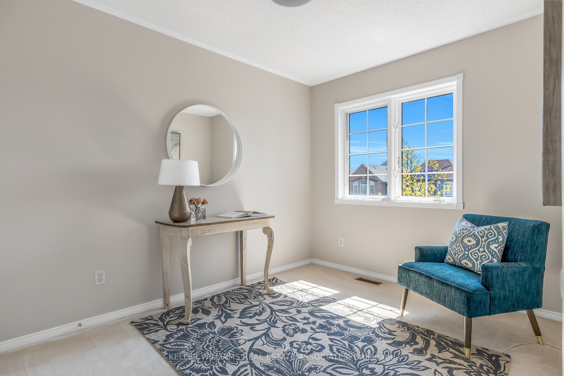 479 Turnberry Cres