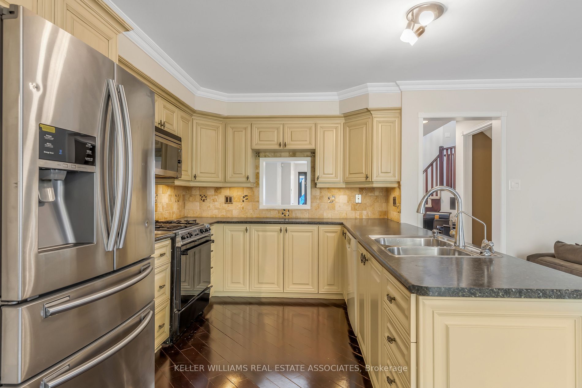 479 Turnberry Cres