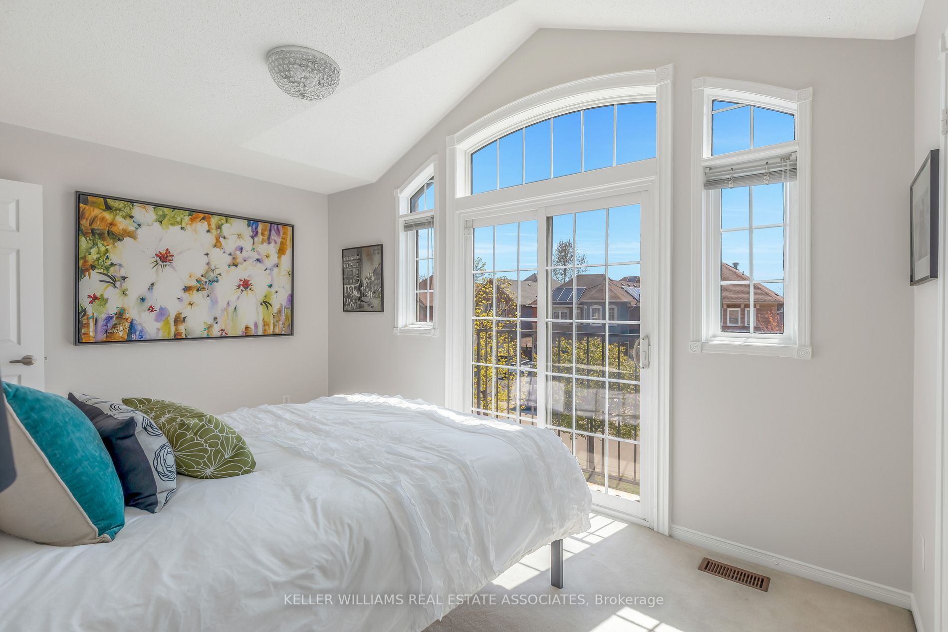 479 Turnberry Cres