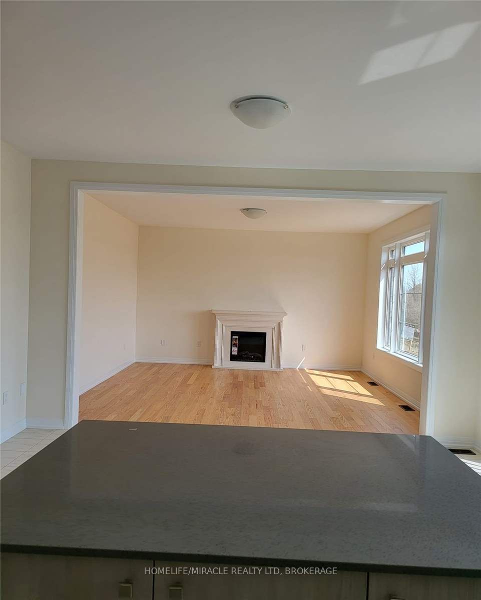 Listing W5922615 - Large Photo # 2