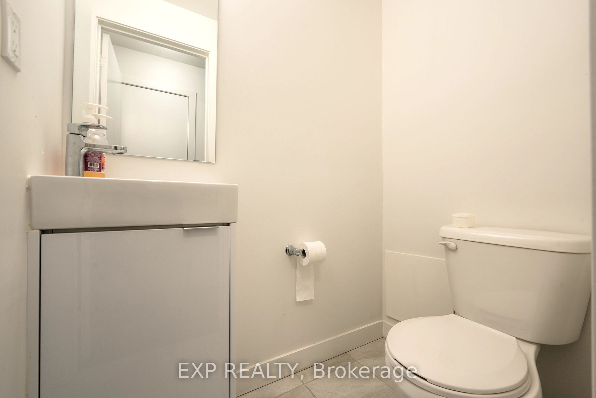 Listing W5922752 - Large Photo # 3