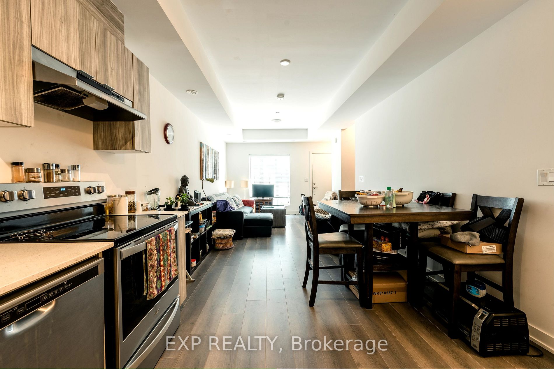 Listing W5922752 - Large Photo # 1