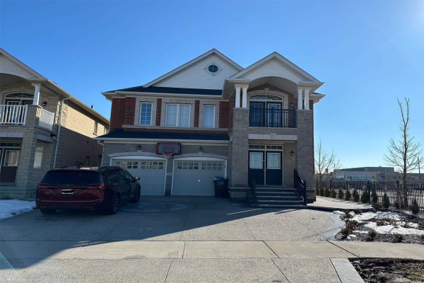 36 Aspermont Cres, Brampton