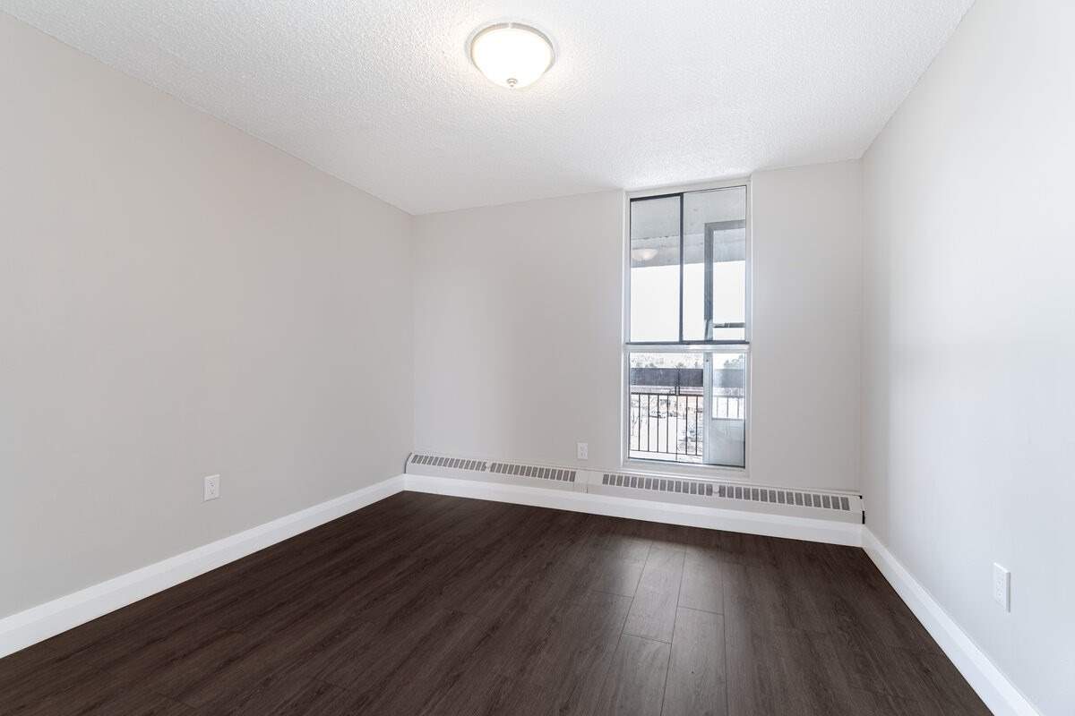 4673 Jane St, #621