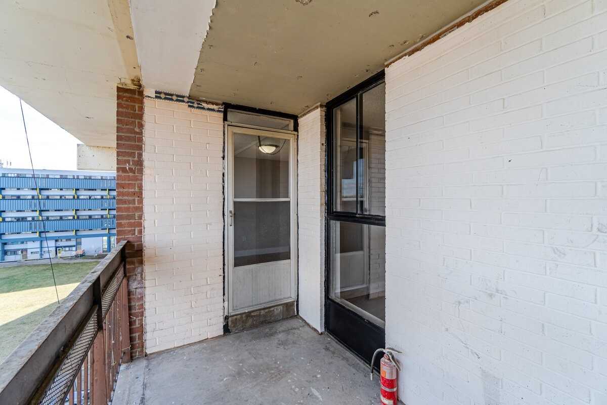 4673 Jane St, #621