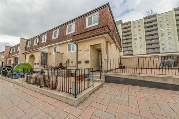 2170 Bromsgrove Rd, Mississauga