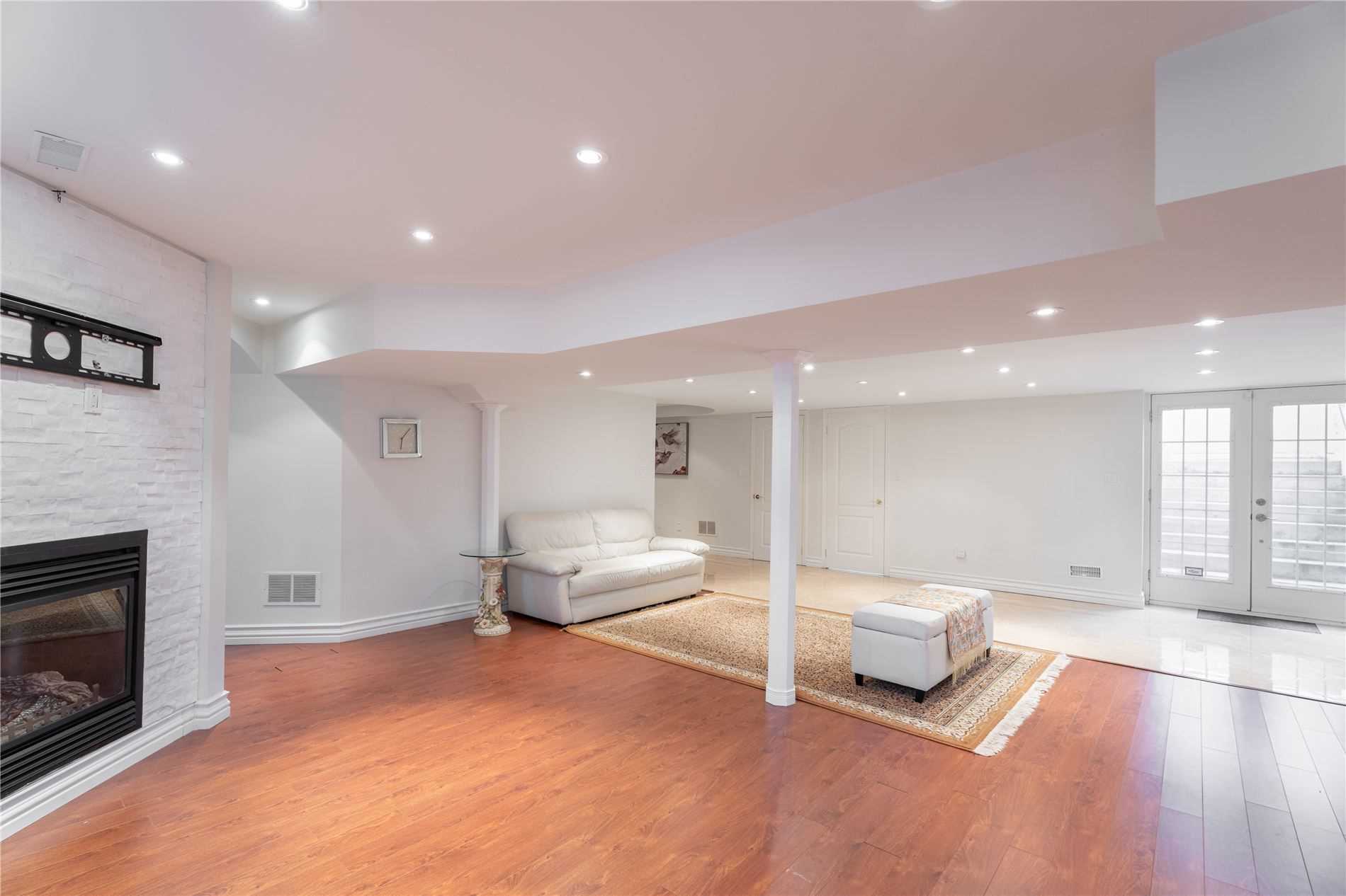 Listing W5923873 - Large Photo # 32