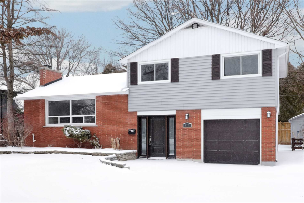 425 Walkers Line, Burlington
