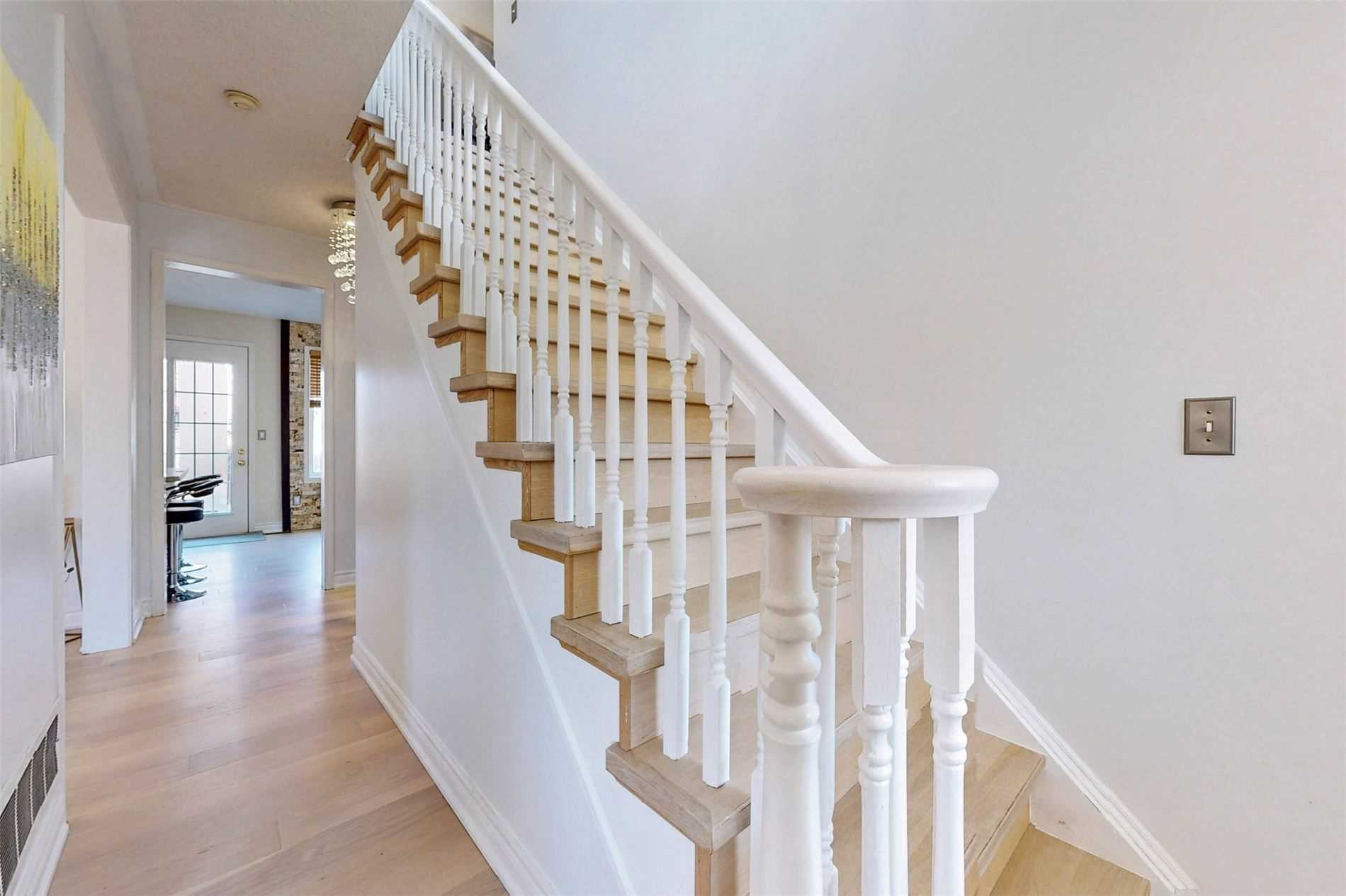 Listing W5924419 - Large Photo # 19