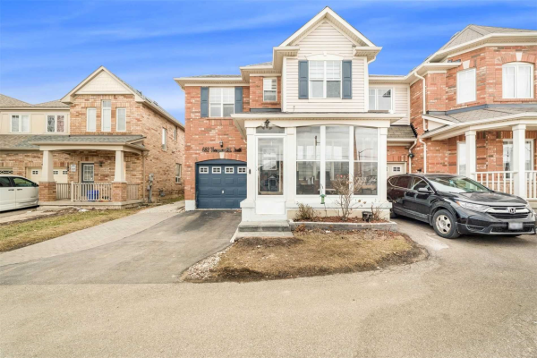 682 Thompson Rd S, Milton