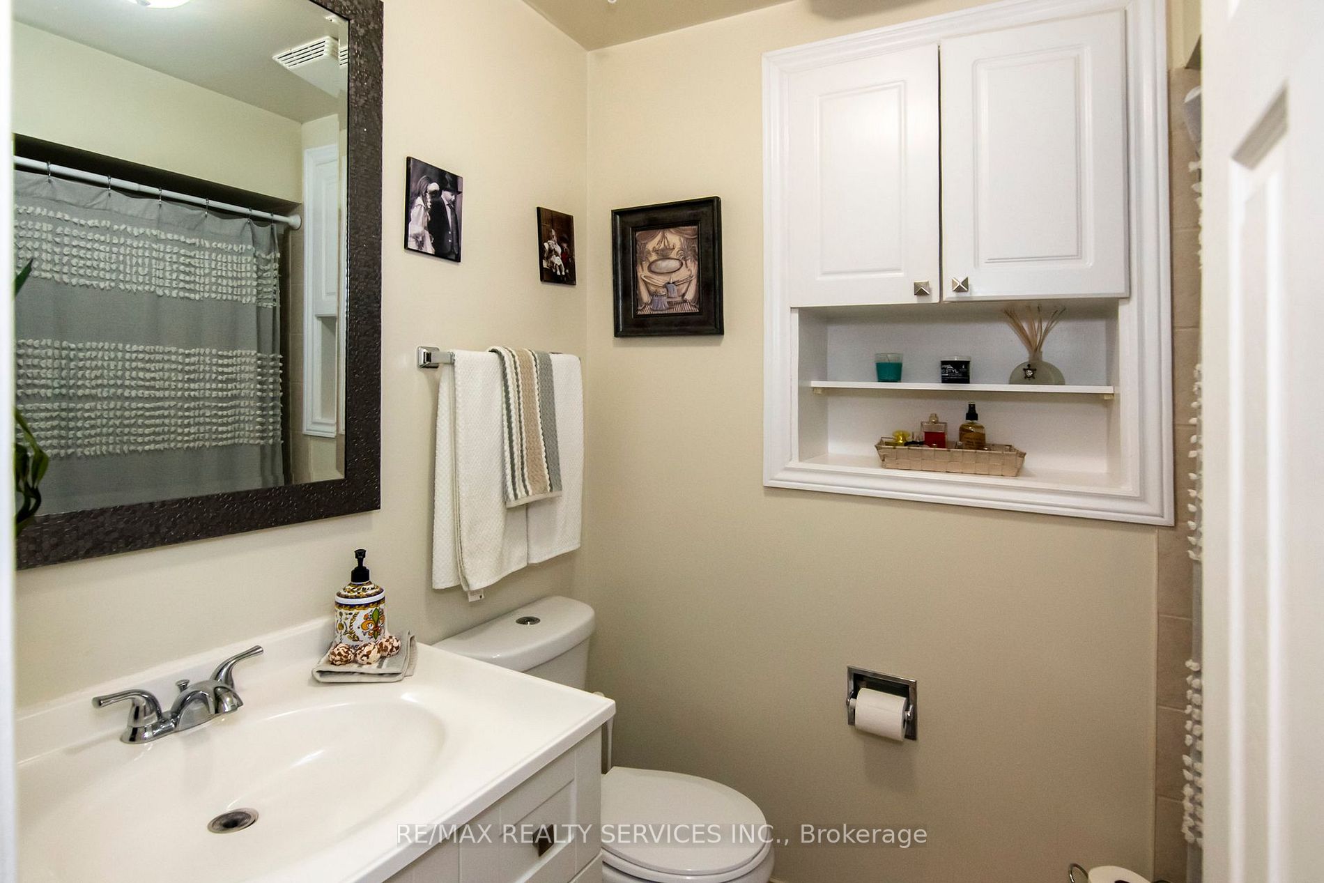 139 Moregate Cres, #38