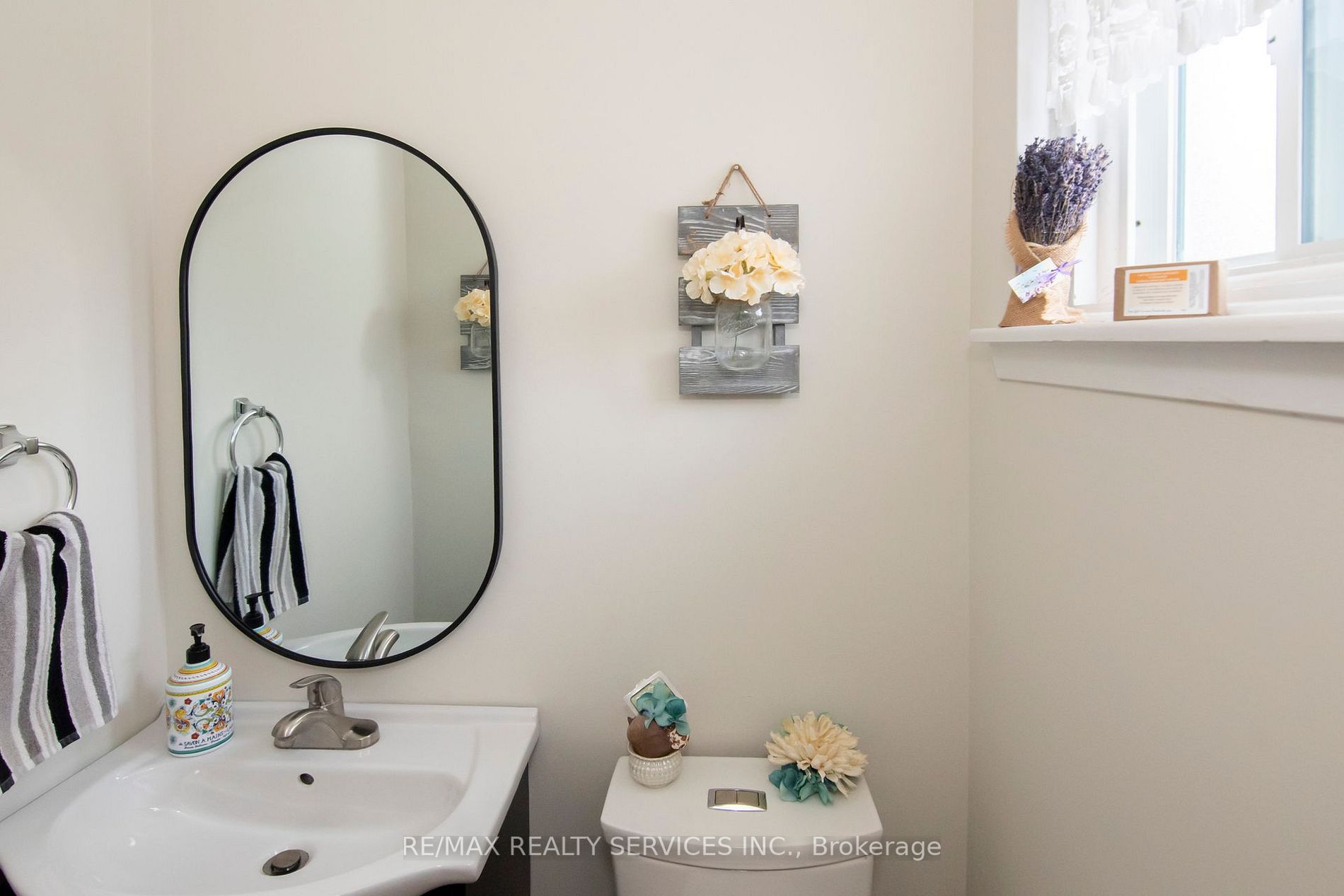139 Moregate Cres, #38