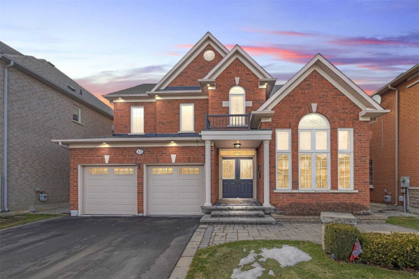 13 Regis Circ, Brampton