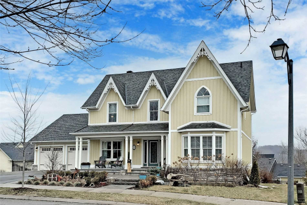 23 East Village Dr, Caledon