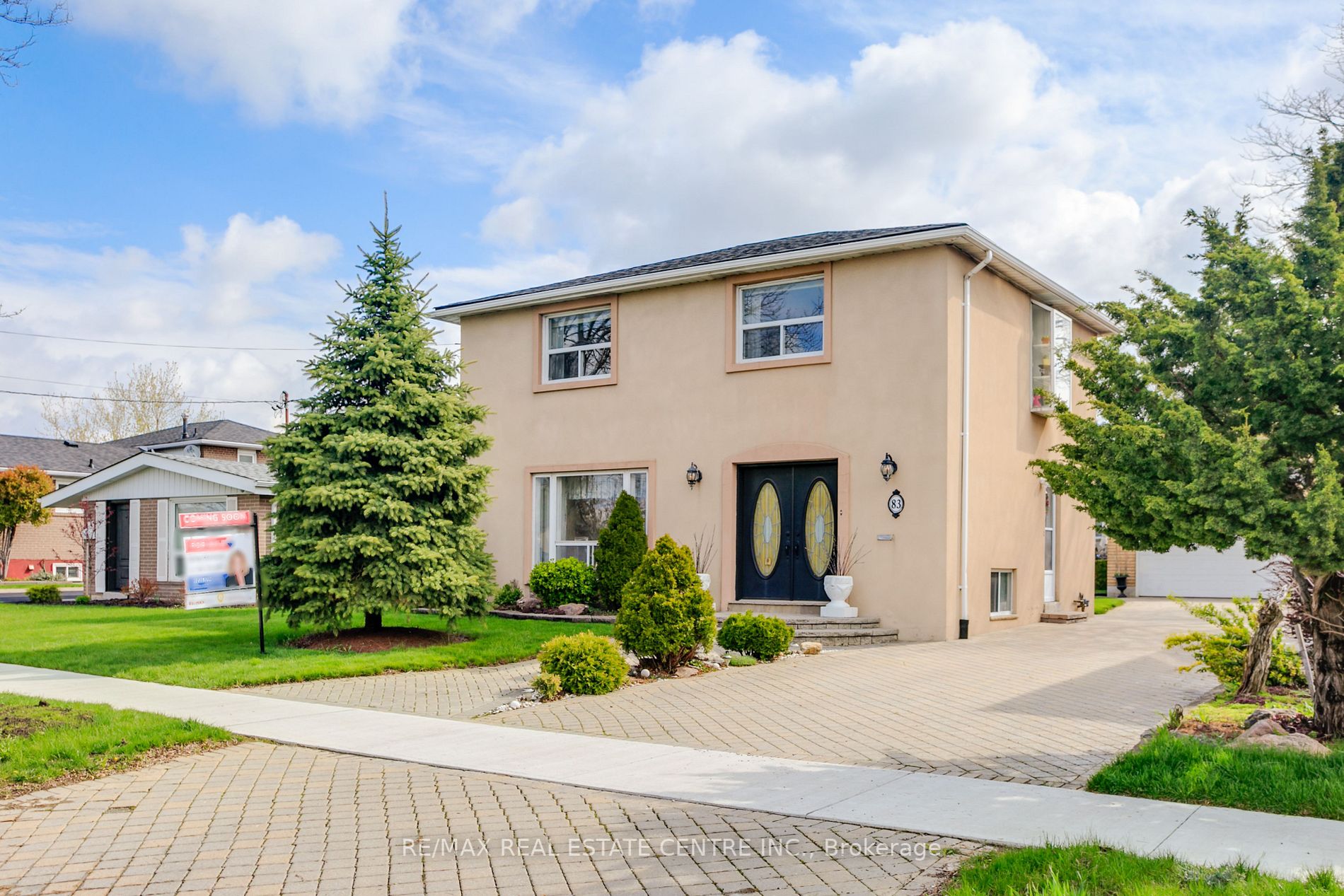 83 Hullmar Dr