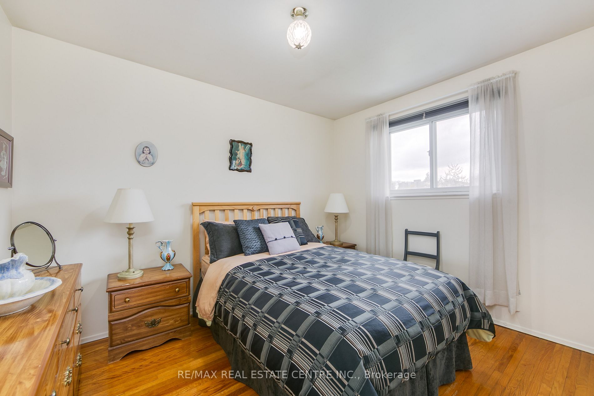 83 Hullmar Dr
