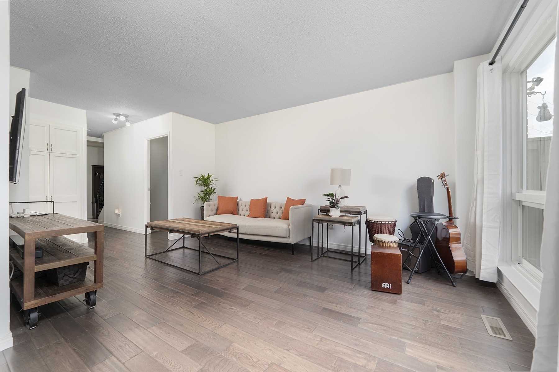 Listing W5926601 - Large Photo # 12
