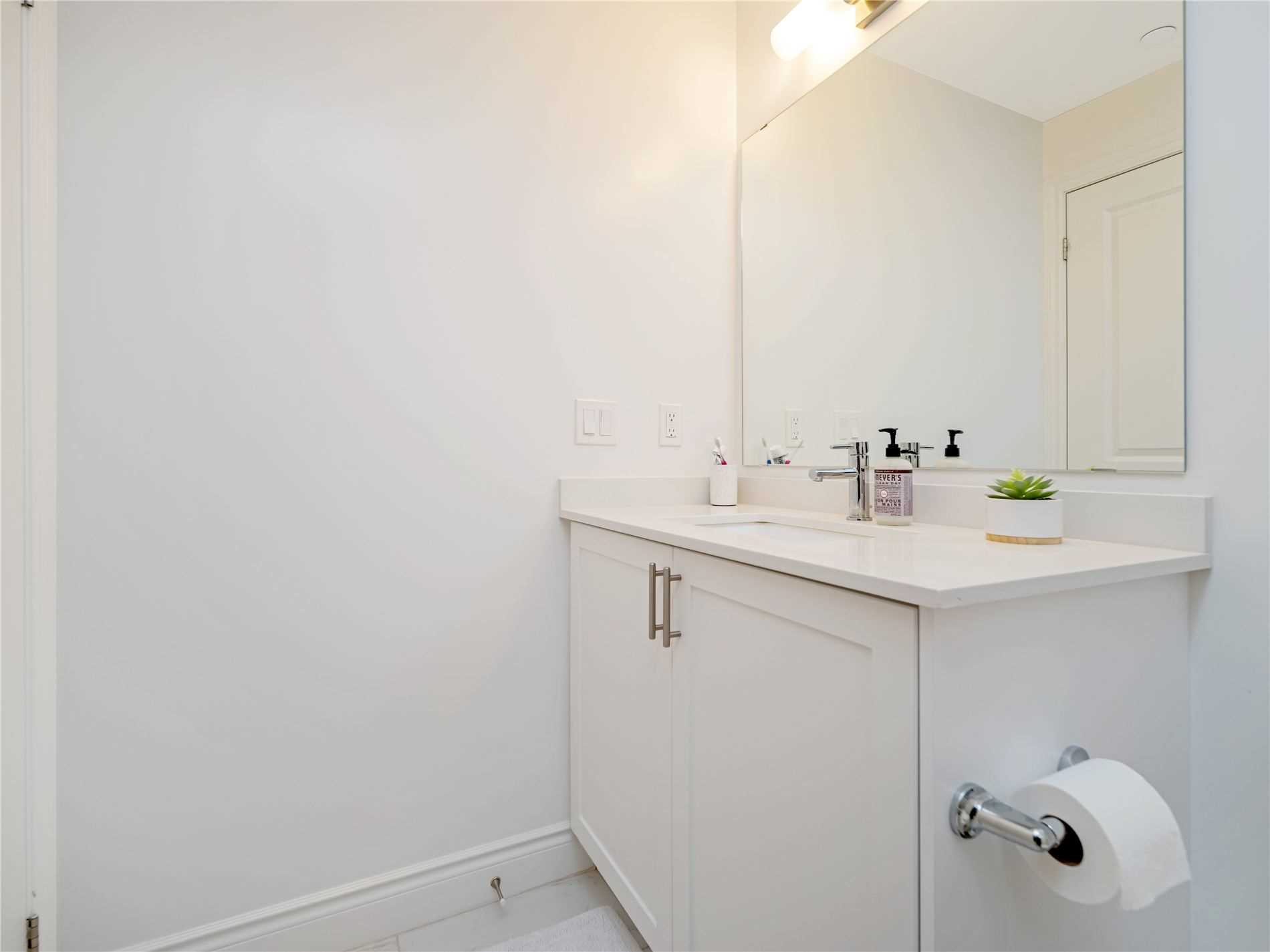 Listing W5926887 - Large Photo # 17
