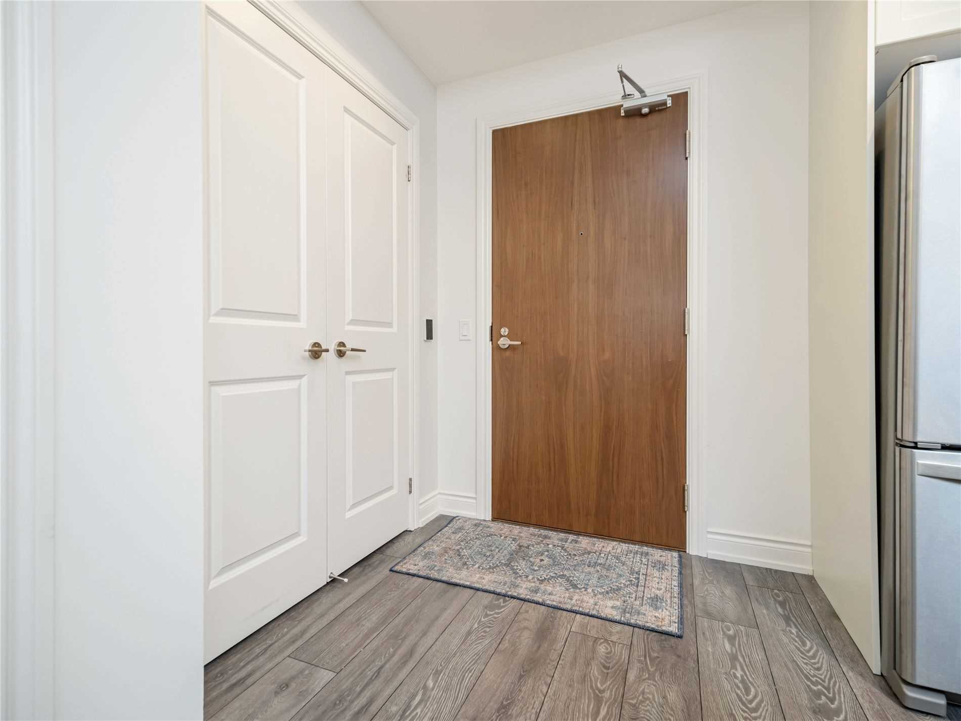 Listing W5926887 - Large Photo # 4