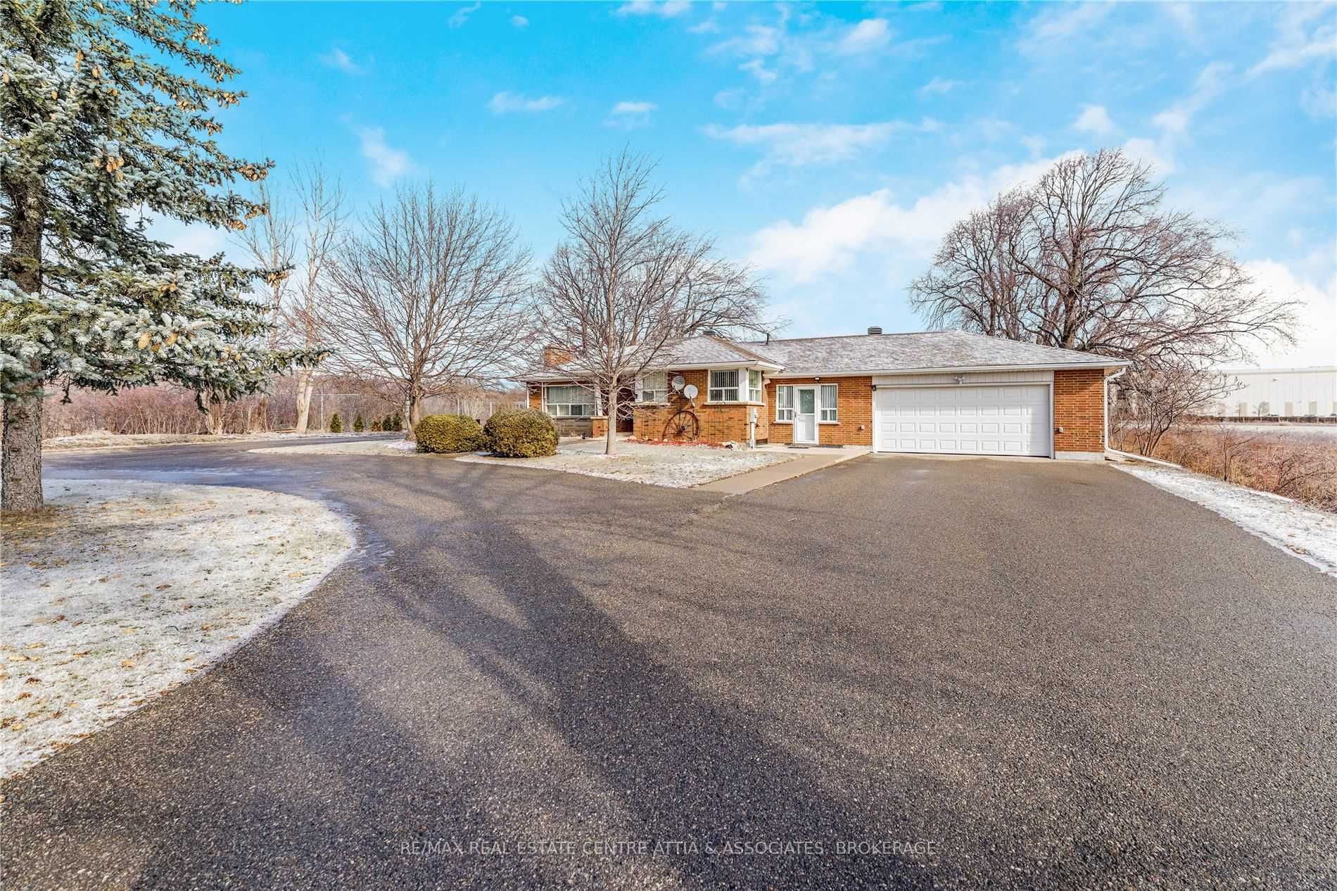 Listing W5926903 - Large Photo # 4