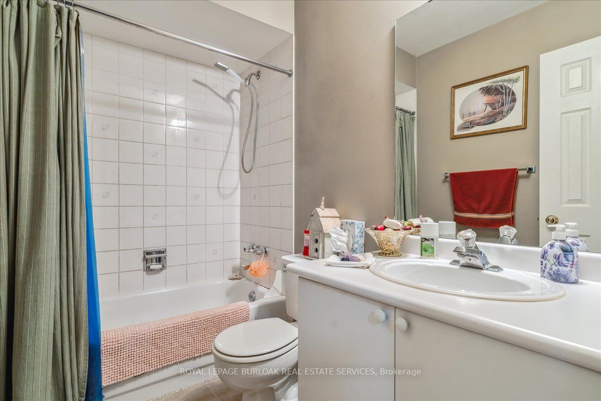 2215 Cleaver Ave, #22