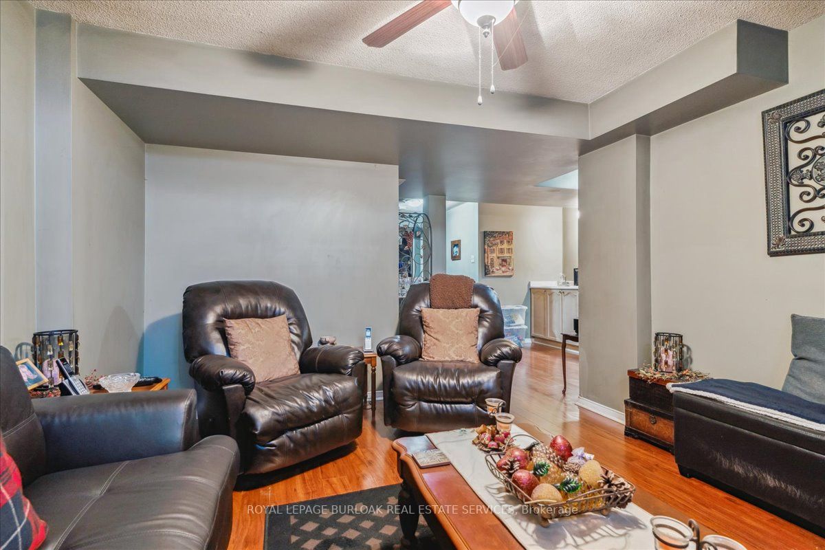 2215 Cleaver Ave, #22