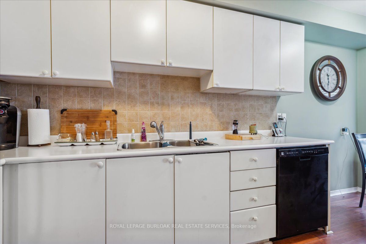 2215 Cleaver Ave, #22