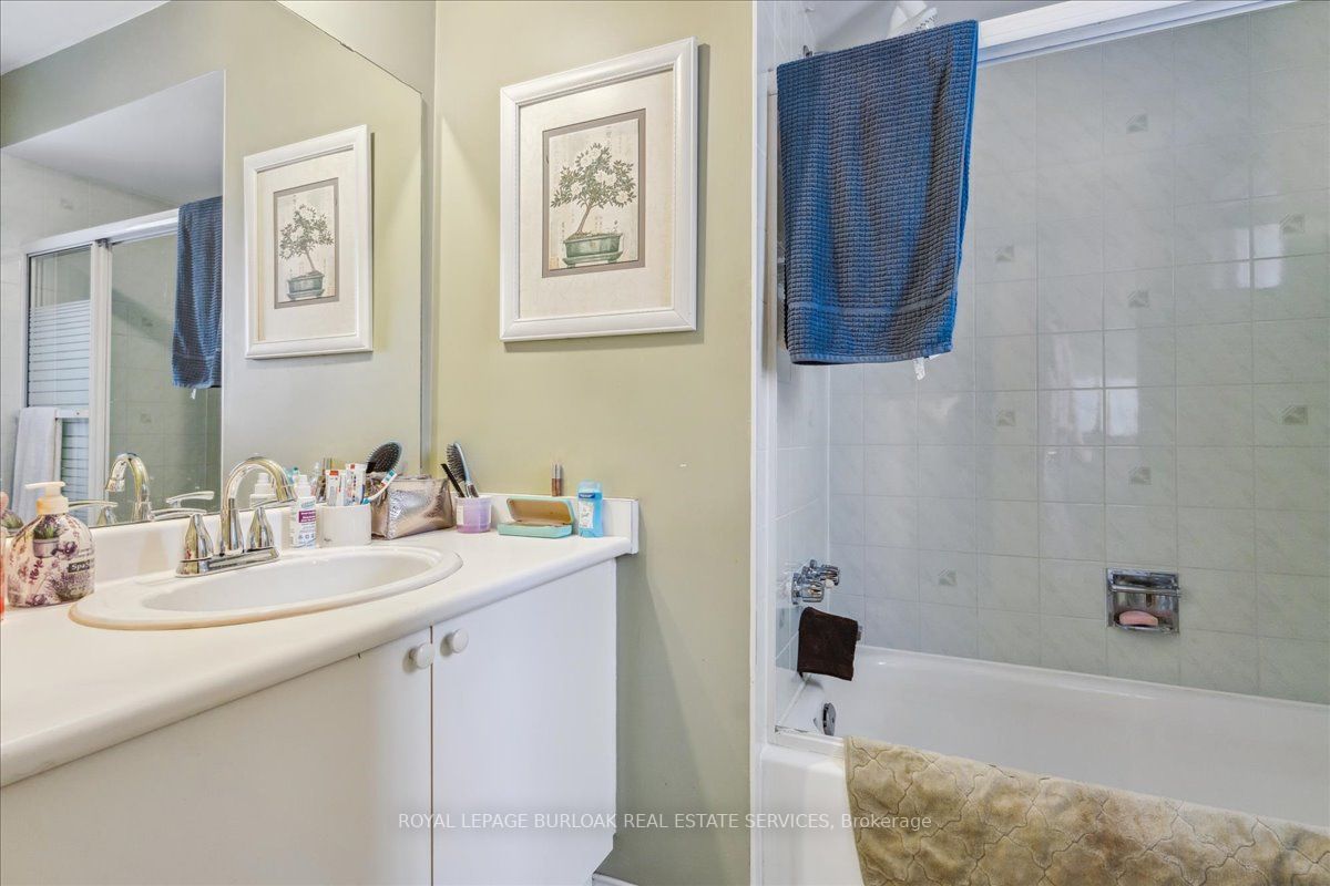 2215 Cleaver Ave, #22