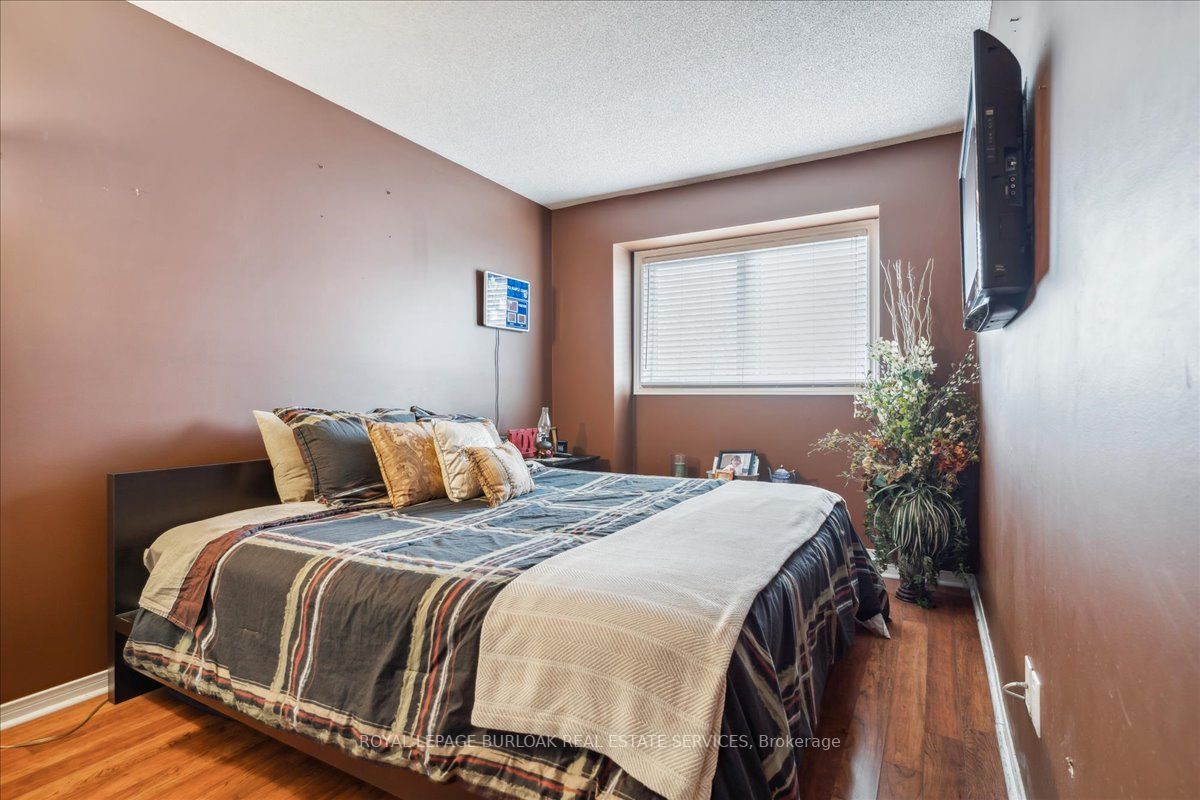 2215 Cleaver Ave, #22