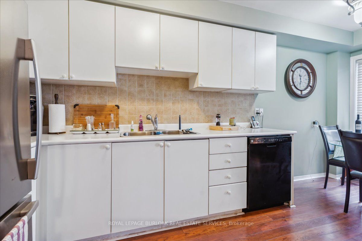 2215 Cleaver Ave, #22