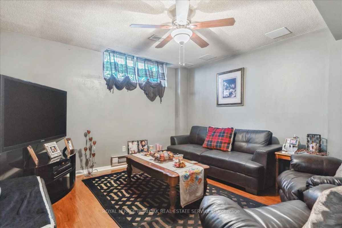 2215 Cleaver Ave, #22