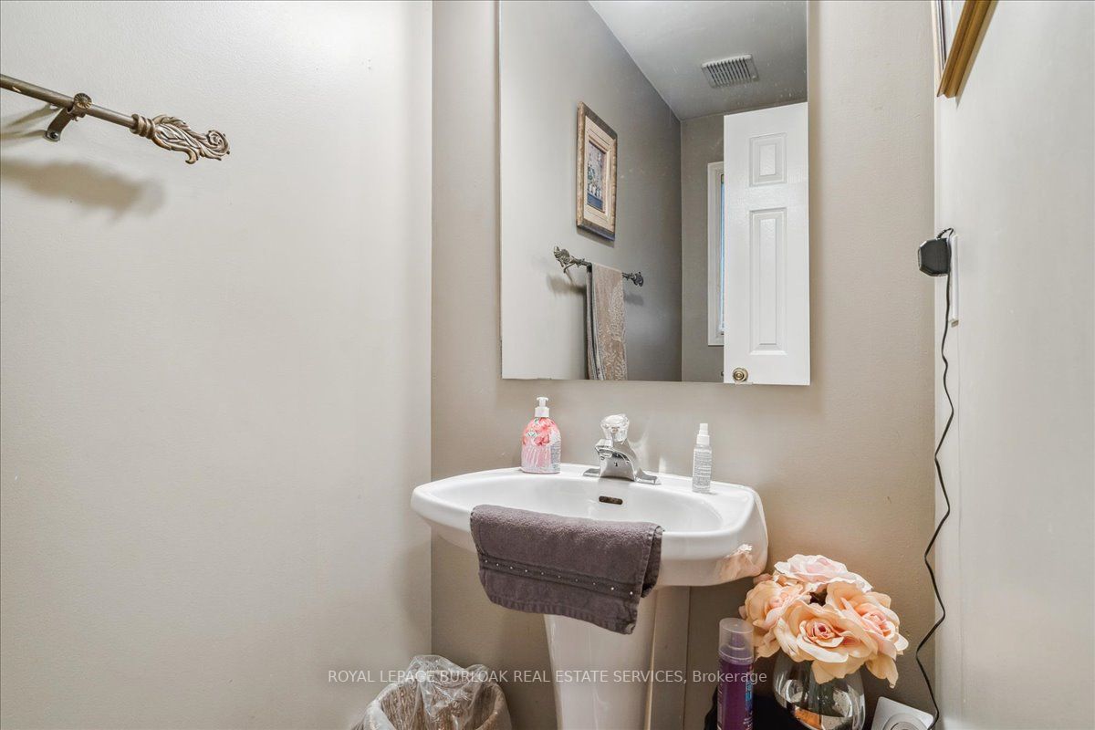 2215 Cleaver Ave, #22