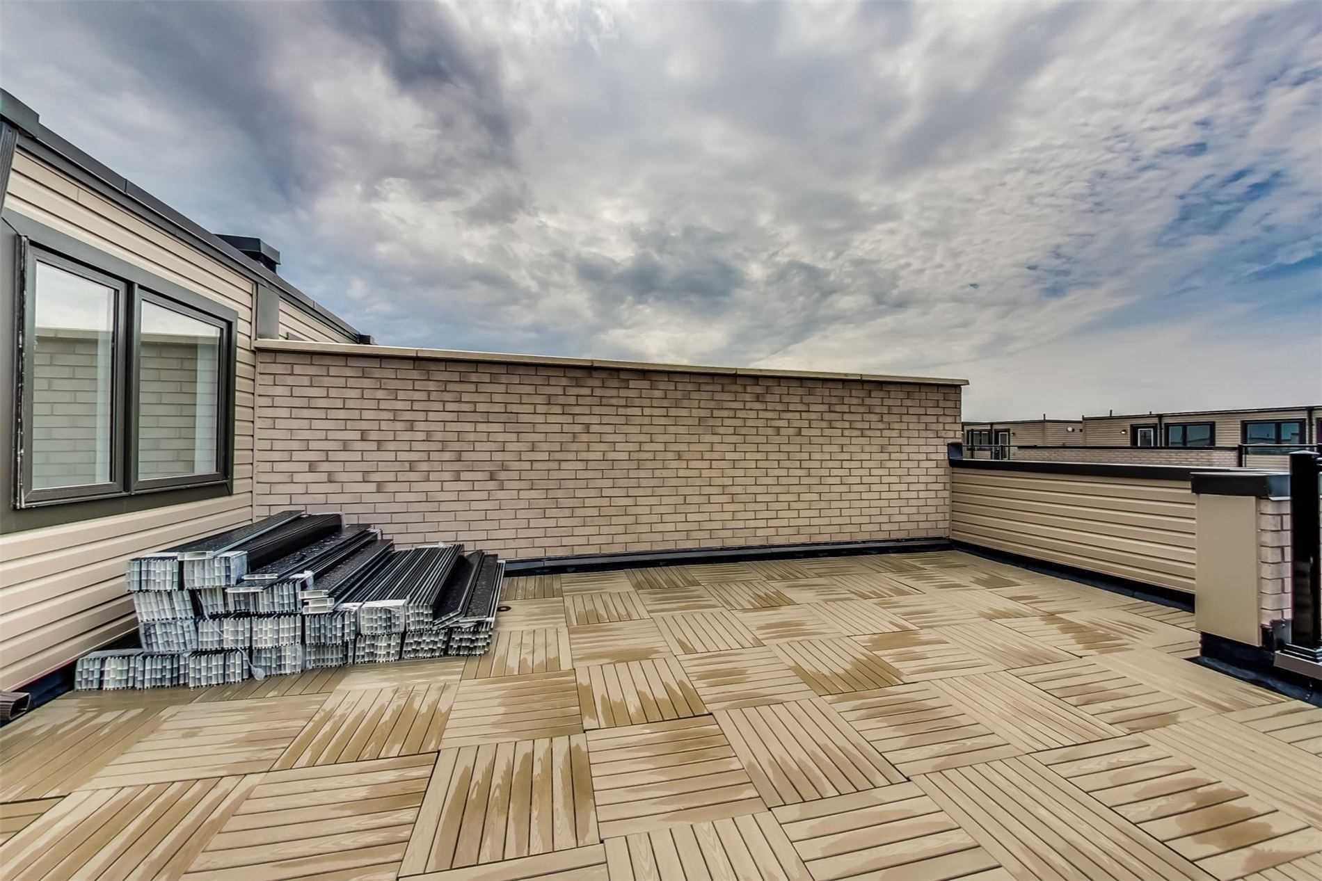 30 Woodstream Dr, #7