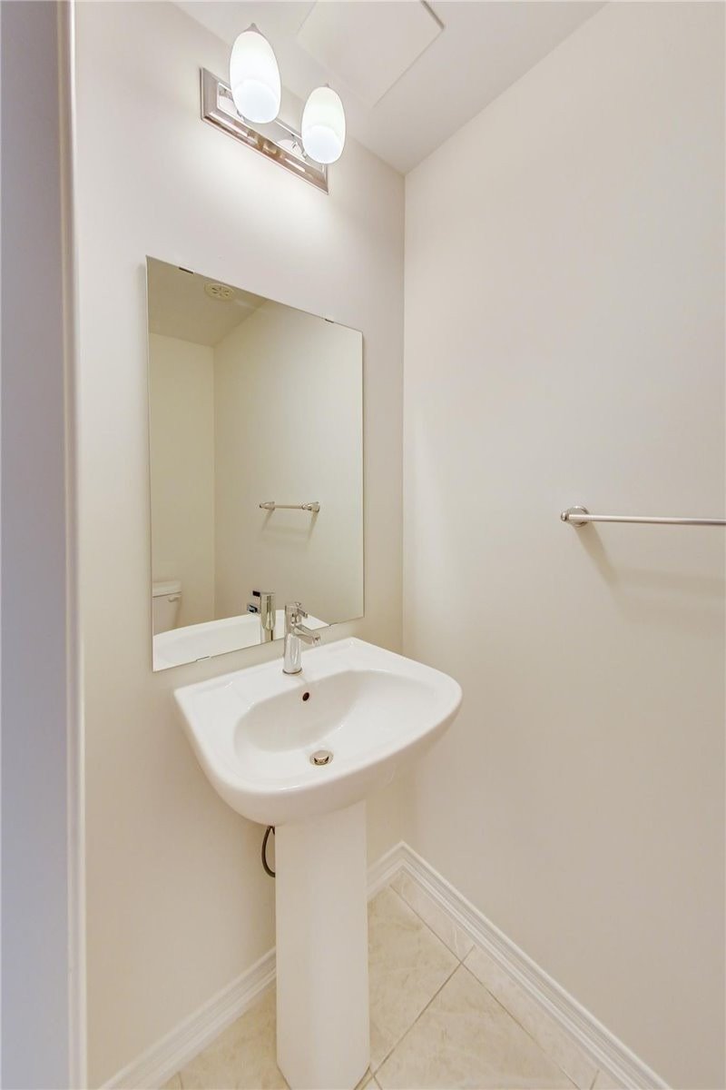 30 Woodstream Dr, #7