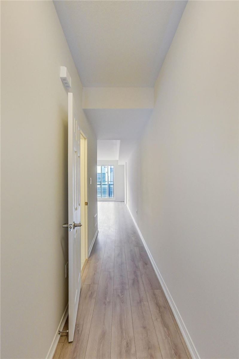 30 Woodstream Dr, #7