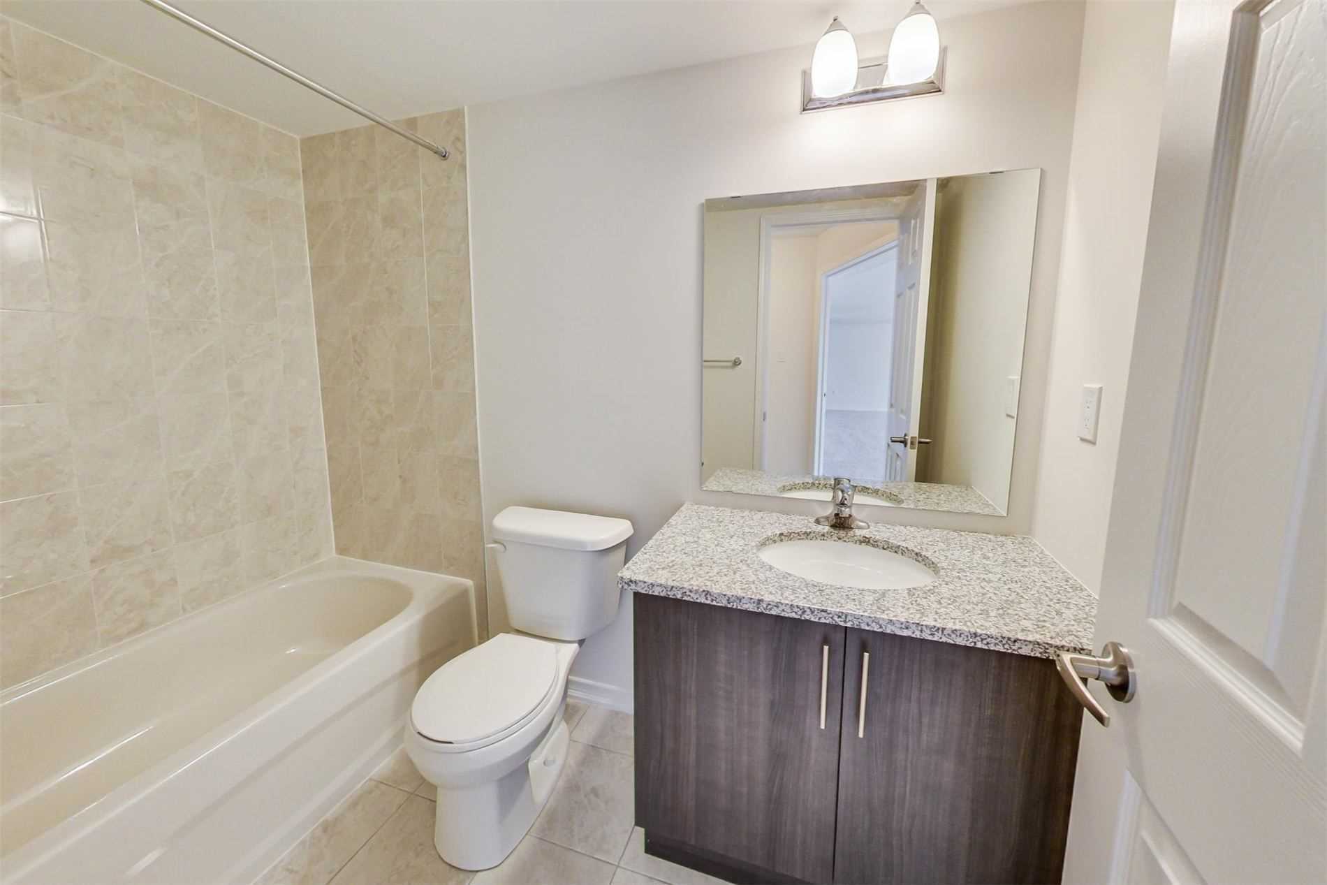 30 Woodstream Dr, #7