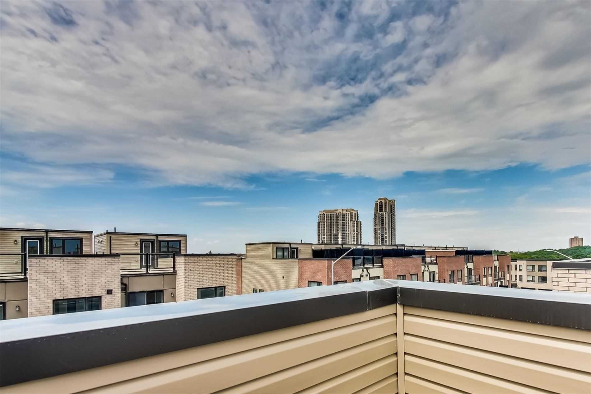 30 Woodstream Dr, #7