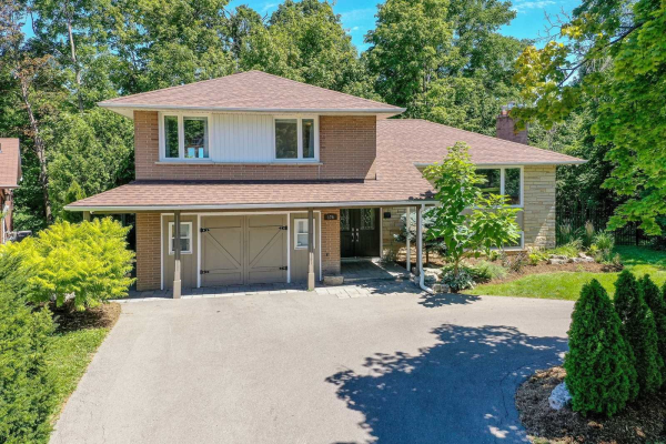 174 Elizabeth St S, Brampton