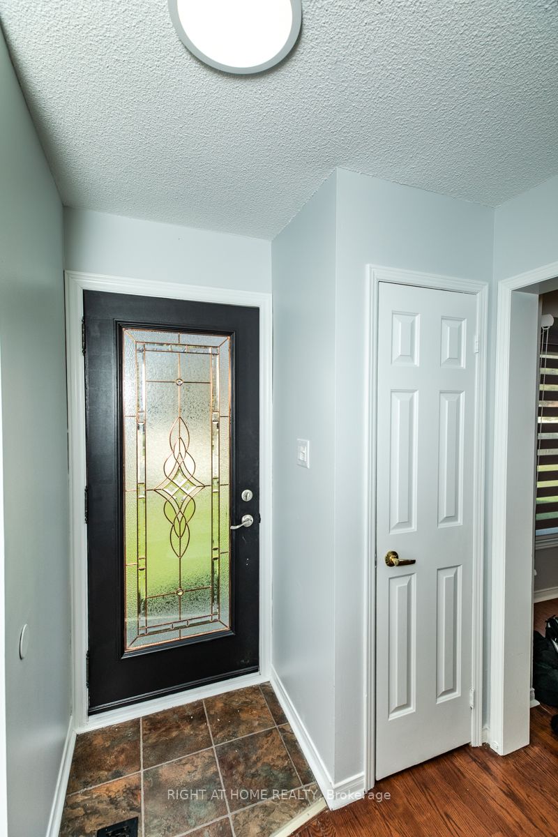 Listing W5927176 - Large Photo # 4