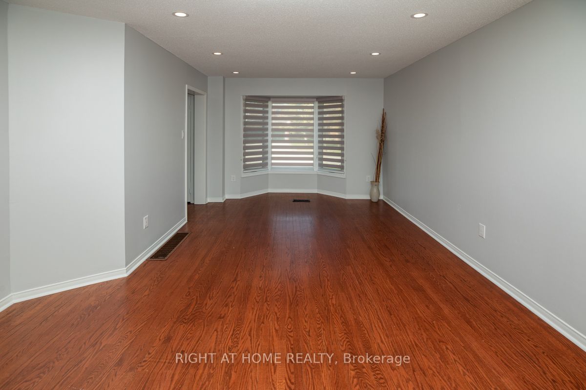 Listing W5927176 - Large Photo # 10