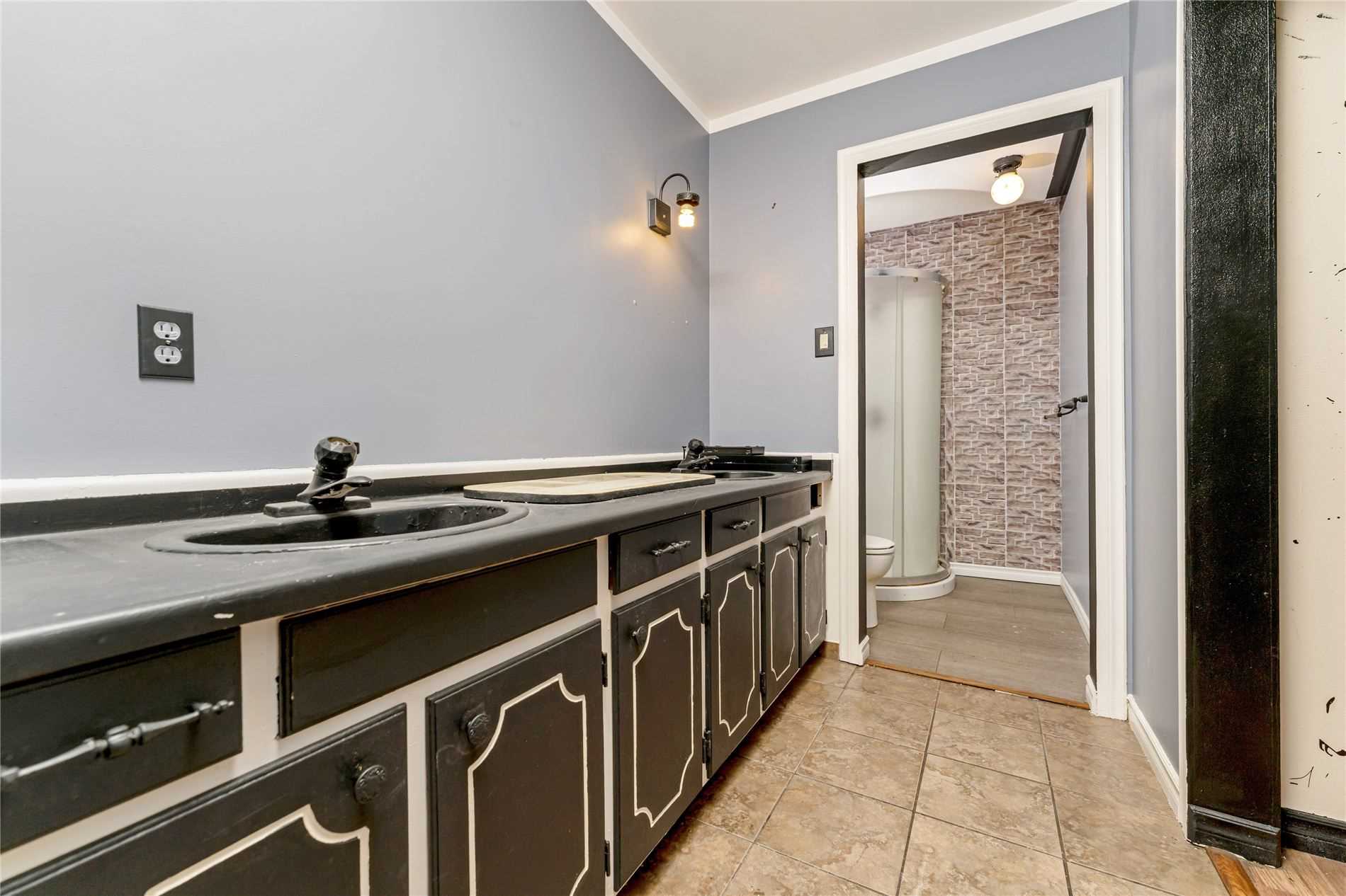 Listing W5927363 - Large Photo # 18