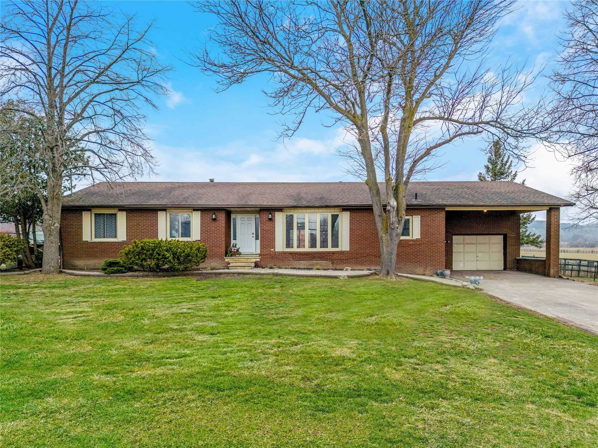 Listing W5927363 - Large Photo # 1