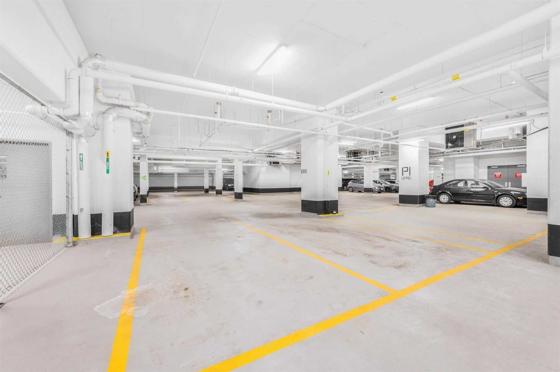 10 Park Lawn Rd, #427